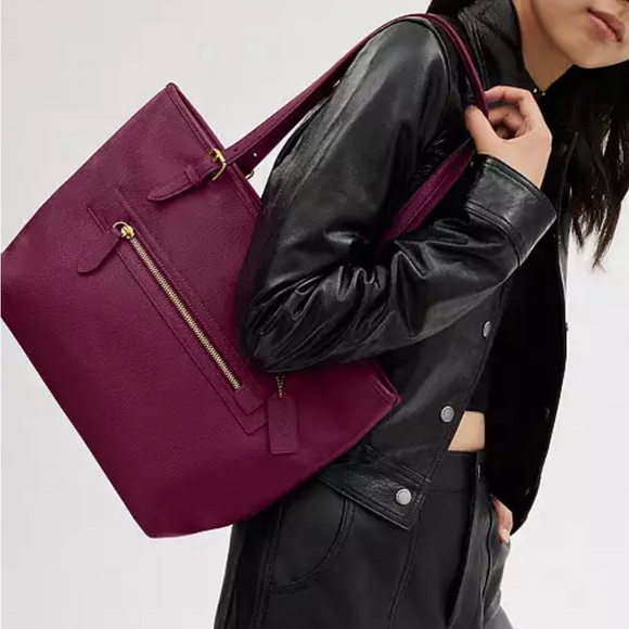 Authentic COACH 1941 pebbled leather zip top Tote - Picture 6 of 15